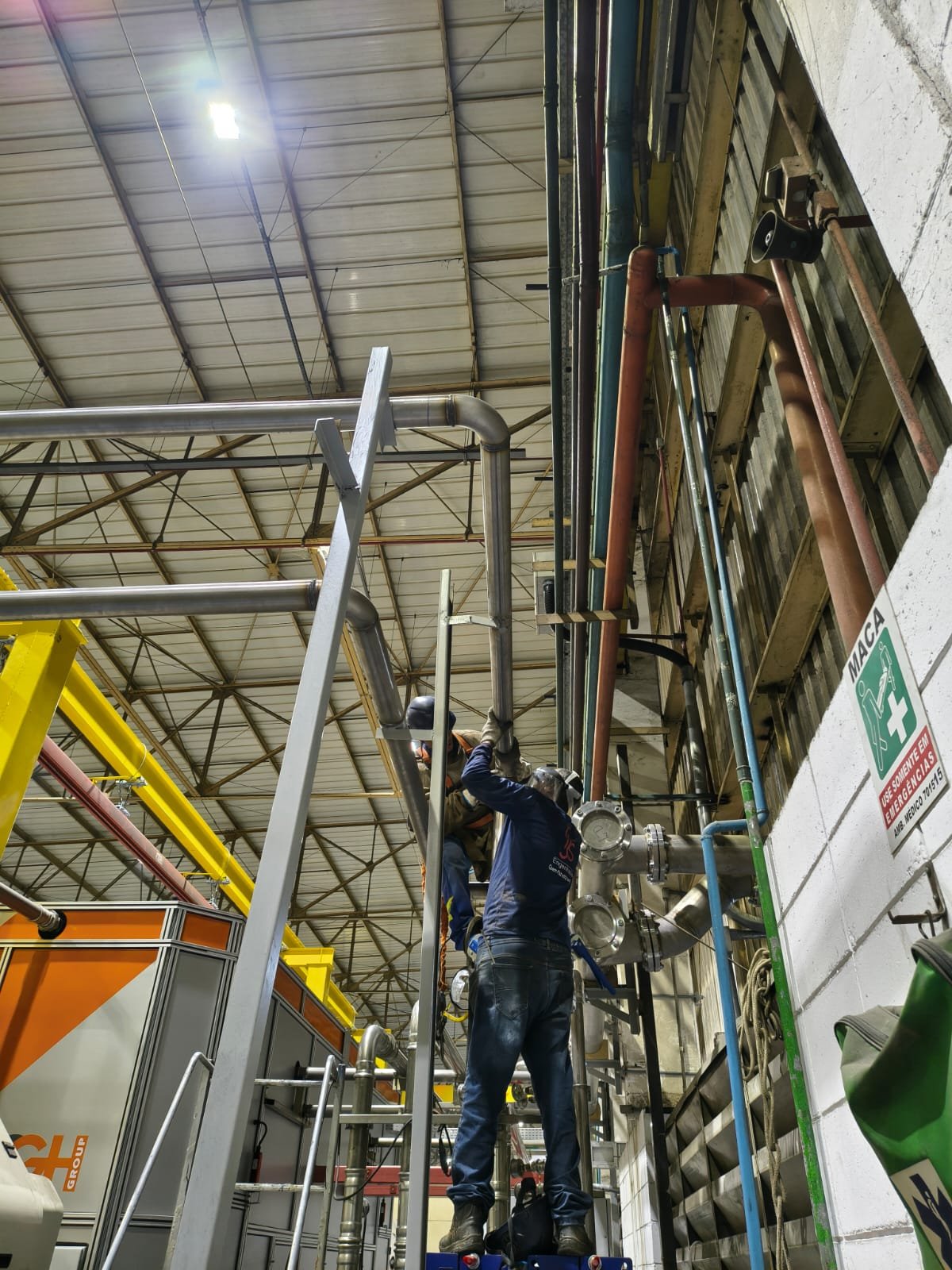 Locação de equipamentos para obras em Suzano, Mogi das Cruzes, Itaquaquecetuba e região. Andaimes, betoneiras, escoras, compactadores, plataformas e máquinas certificadas para construção civil. Solicite orçamento imediato, suzano e região